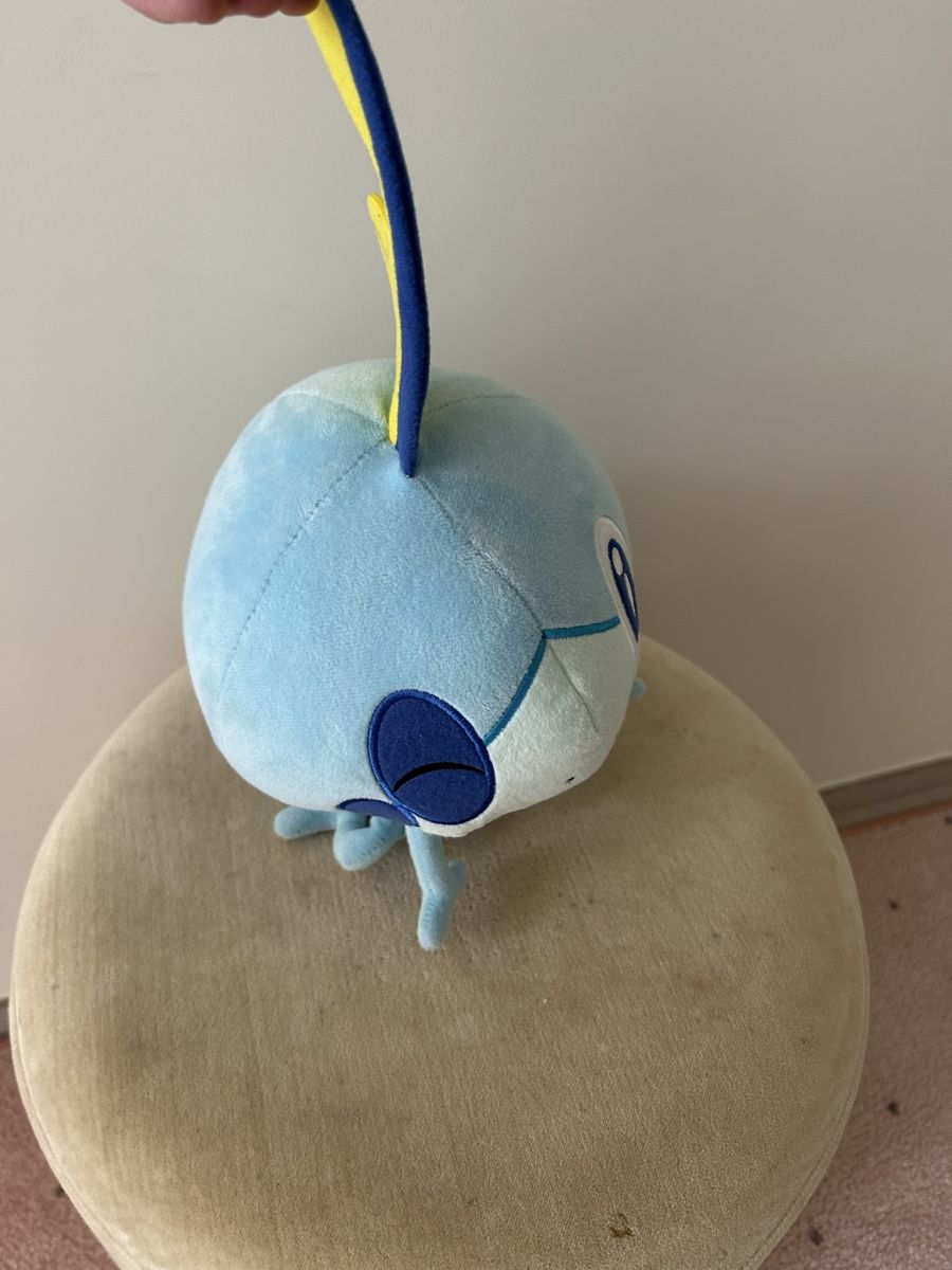 Pokémon Spielzeuge: Pokémon Plüschtier Sobble – ca. 38 cm – Gebraucht aus Rikon im Tösstal von s_tenz 3
