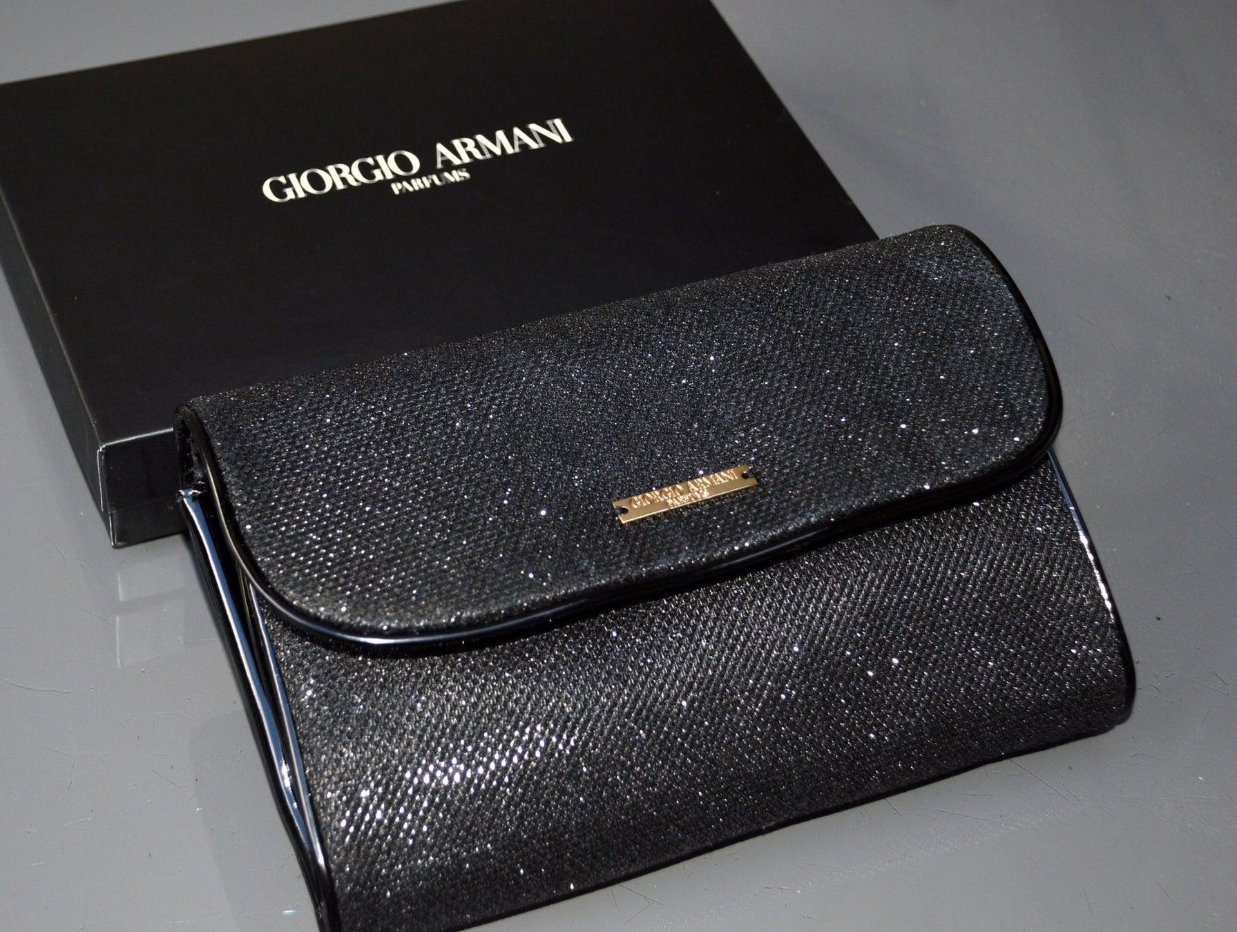 Armani Borse da donna: Giorgio Armani Tasche / pochette – Usato da Collonges venduto da Auganien 8