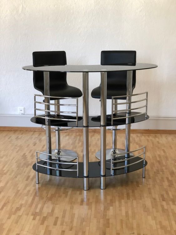 Bar mit zwei Stühlen (Gebraucht) in Solothurn für CHF 30 – nur Abholung ...