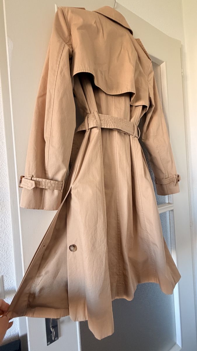 Massimo Dutti Cappotti: Trench-coat Massimo Dutti beige taille M – Usato da Bulle venduto da LeMoleson 3
