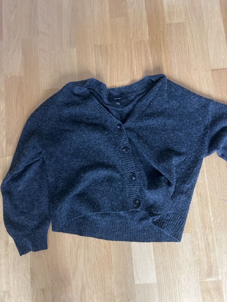 Maglioni & Felpe: Vero Moda Strickjacke, Grau, Grösse S – Usato da Zollikon venduto da lnhw1