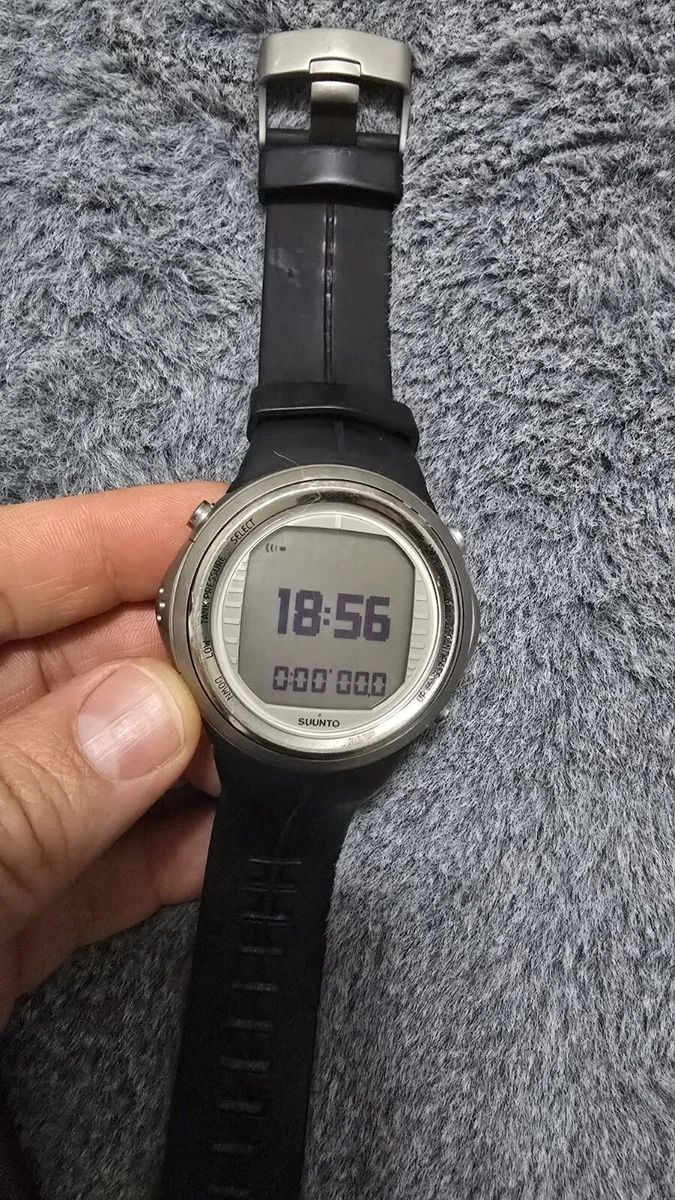 Suunto Uhren: Suunto Tauchcomputer D9 mit Sender – Gebraucht aus Luzern von lang30 3