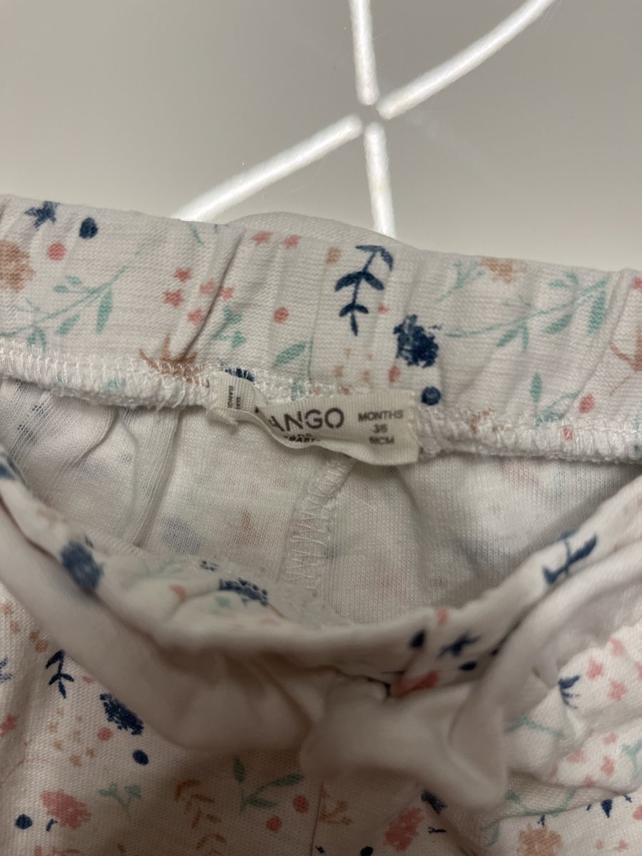 Mango Pantaloni: Mango Hose geblümt Gr. 68 – Nuovo (secondo la descrizione) da Oberwil BL venduto da FinjaBijou 3