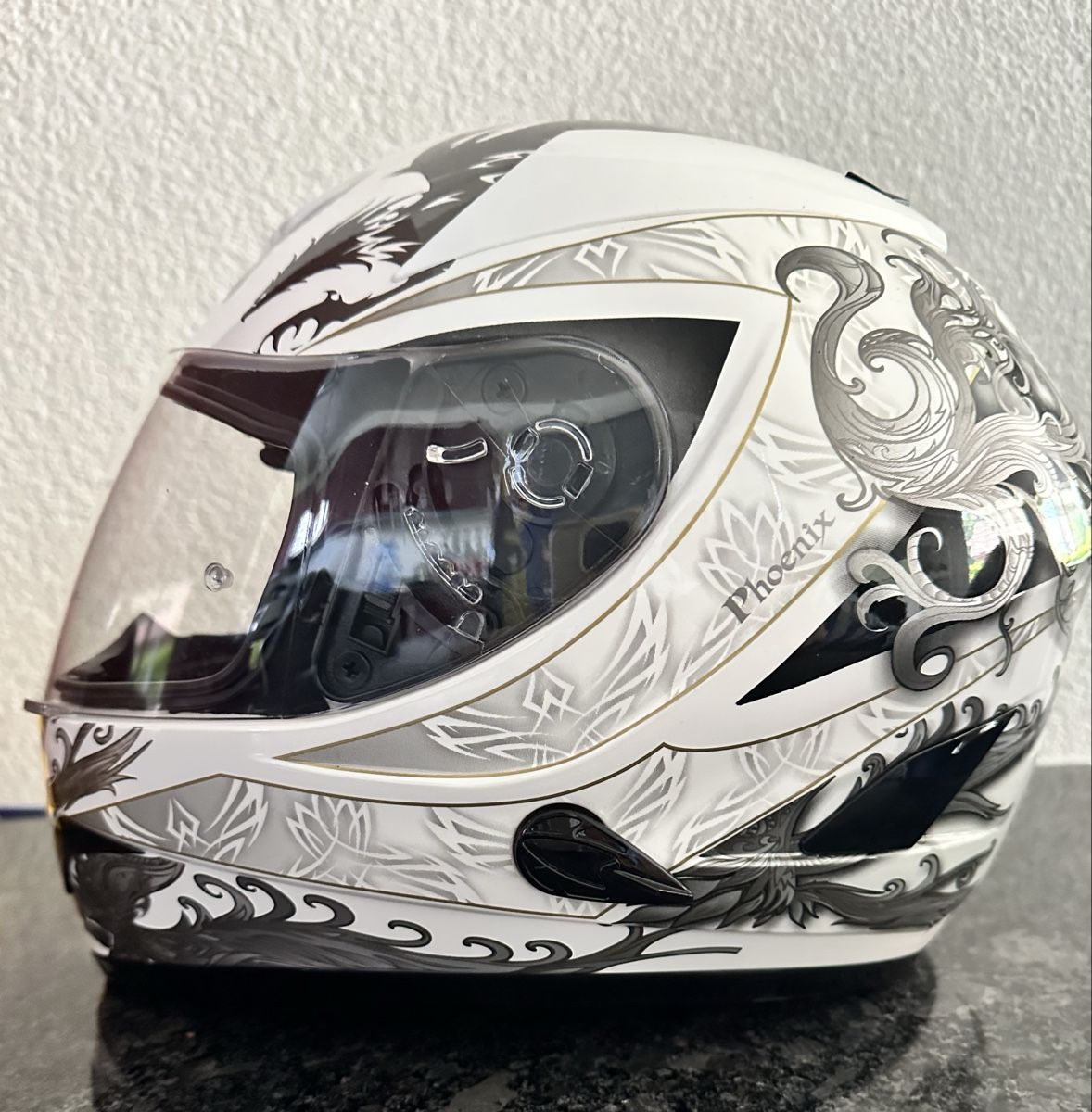 Caschi & visiere: Casque moto femme – Nuovo (secondo la descrizione) da Studen BE venduto da cha_fc5w 2