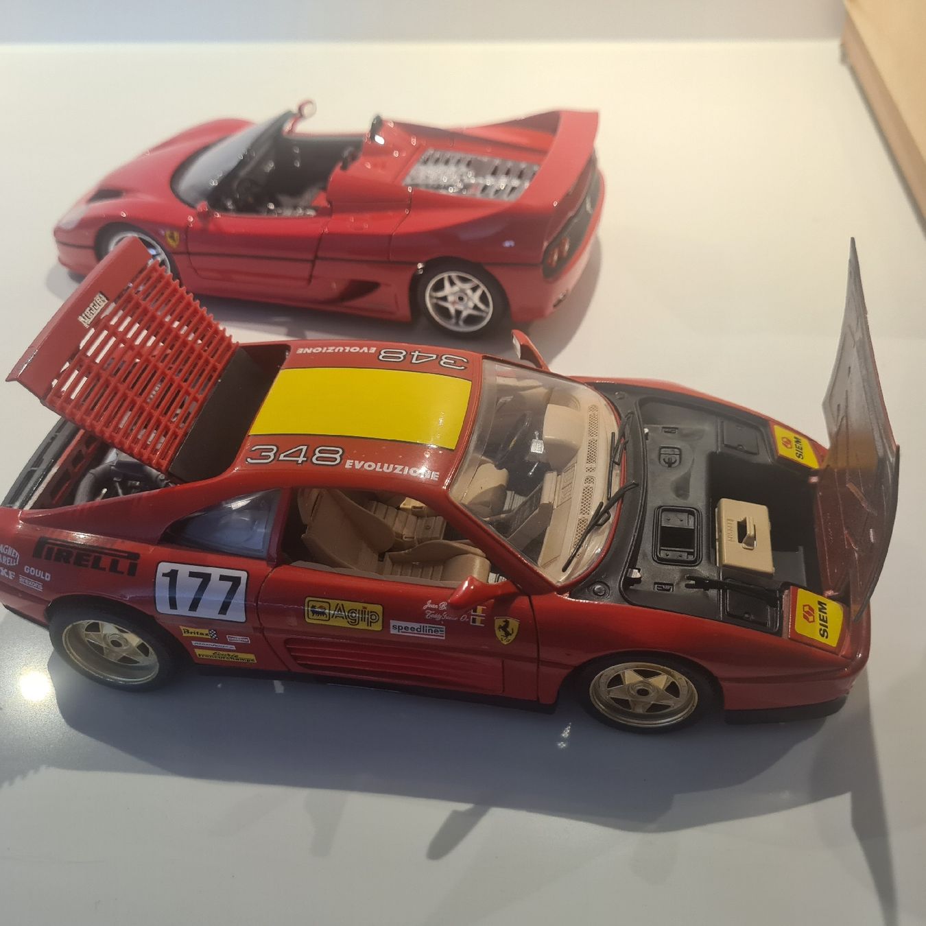 Bburago Modellini d'auto: 2 Ferari Burgo Modell 1/18 – Usato da Steinen venduto da turbogeiss99 2