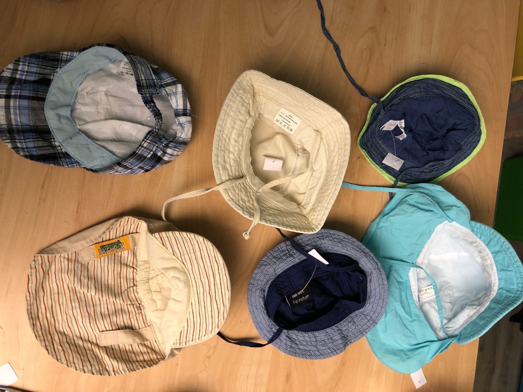 Sonstige Jungenkleidung: 6 Sonnenhüte Gr.6-12Mt. – Gebraucht aus Obergerlafingen von cabo4 1