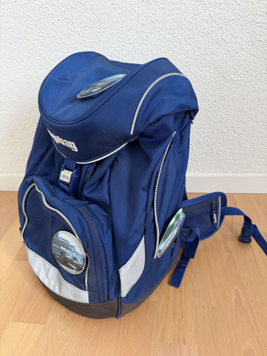 Ergobag Borse & Zaini: Ergobag Pack Blaulicht Bär 20 Liter – Usato da Seuzach venduto da kilmainham 1