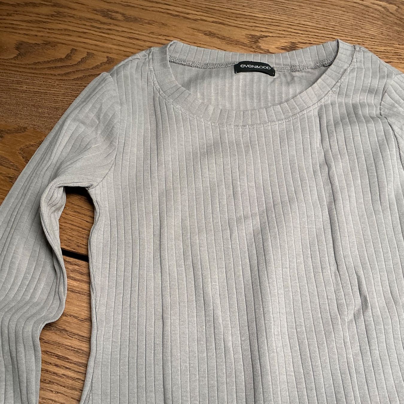 Maglioni & Felpe: Fein geripptes Langarmshirt von Even&Odd, Grösse M – Usato da Würenlos venduto da Tina48 1