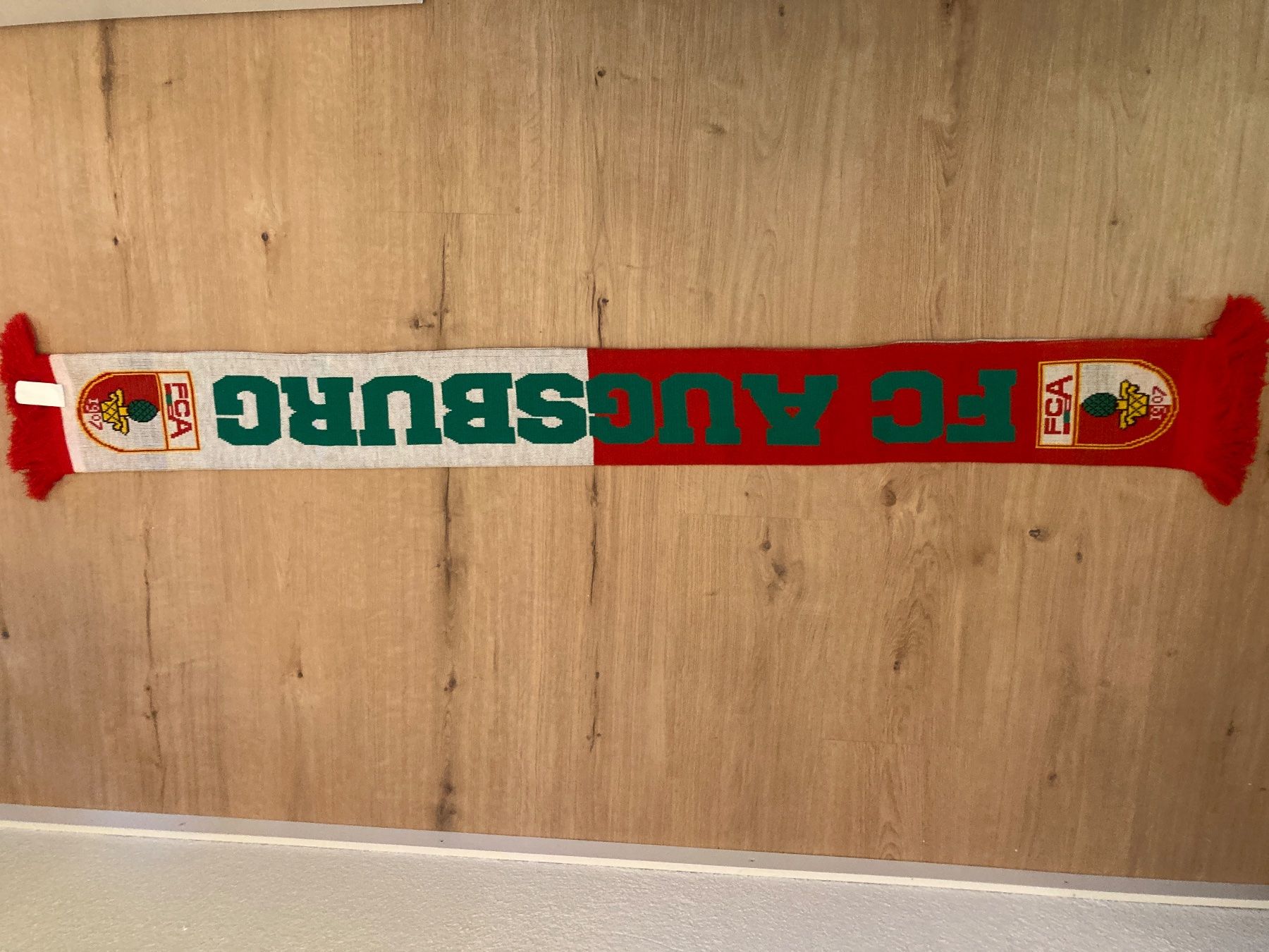 Foulards, Tücher & Schals: Schal FC Augsburg – Gebraucht aus St. Gallen von Qusi_1984 1