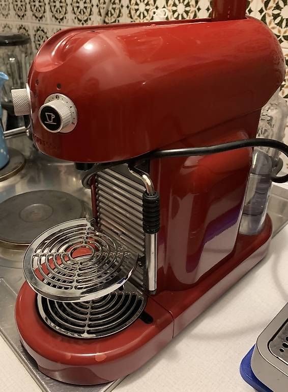 Machines à café & Machines à expresso: Nespresso – D'occasion à Wabern par walsn1 2