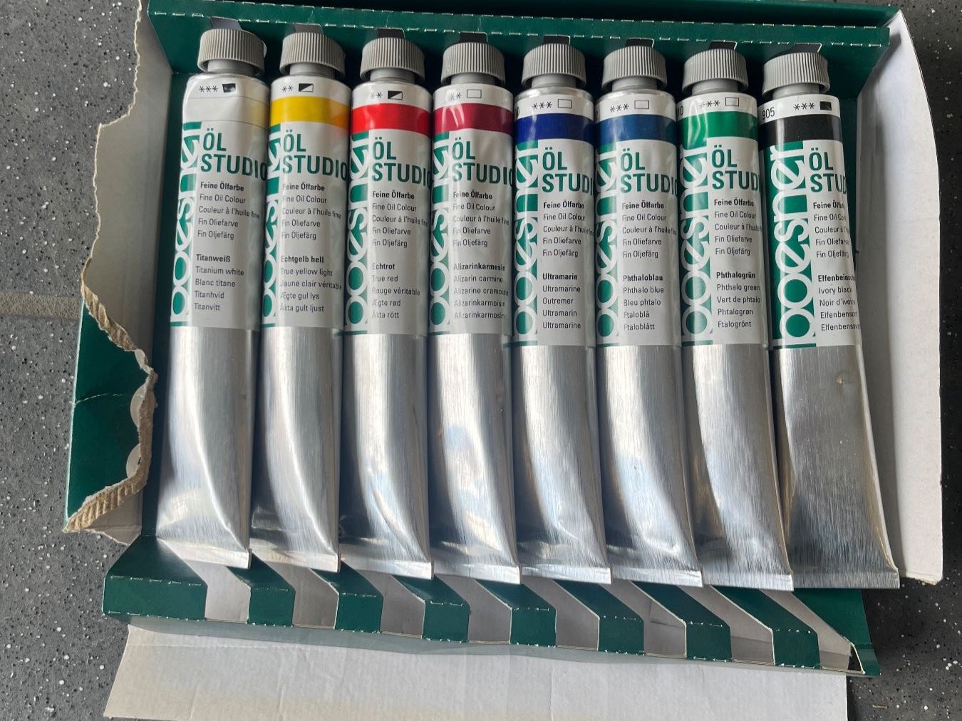 Colori: Diverse Ölfarben, teilweise angebraucht – Nuovo (secondo la descrizione) da Mägenwil venduto da chs_px8x
