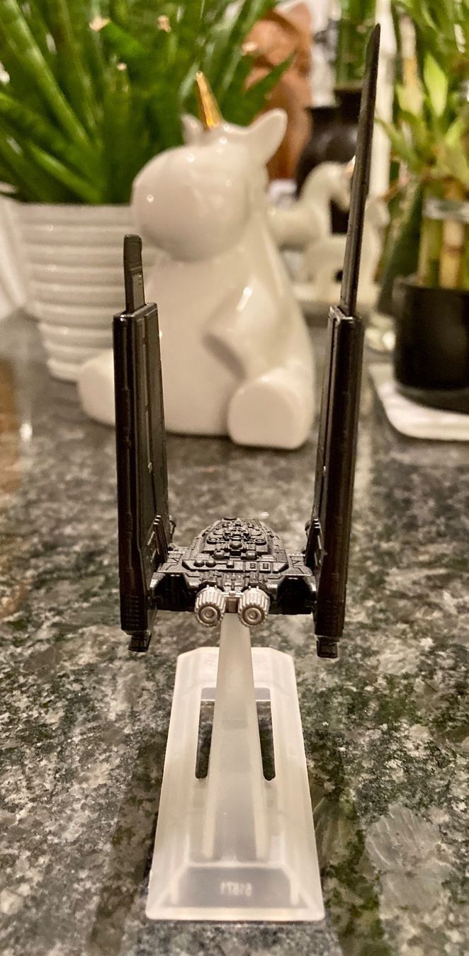 Star Wars Kit di modellismo & Modellini statici: Star Wars - Kylo Rens Command Shuttle – Nuovo (secondo la descrizione) da Rütihof venduto da Kelani 3