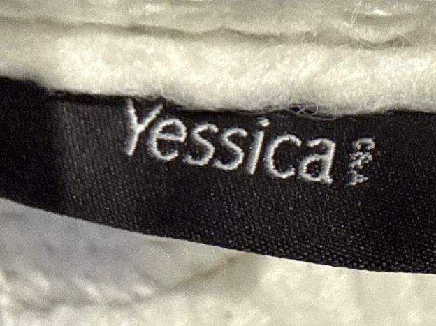 C&A Pullover & Sweatshirts: Strick Pulli, V- Ausschnitt, XL – Gebraucht aus Amriswil von used2use 2