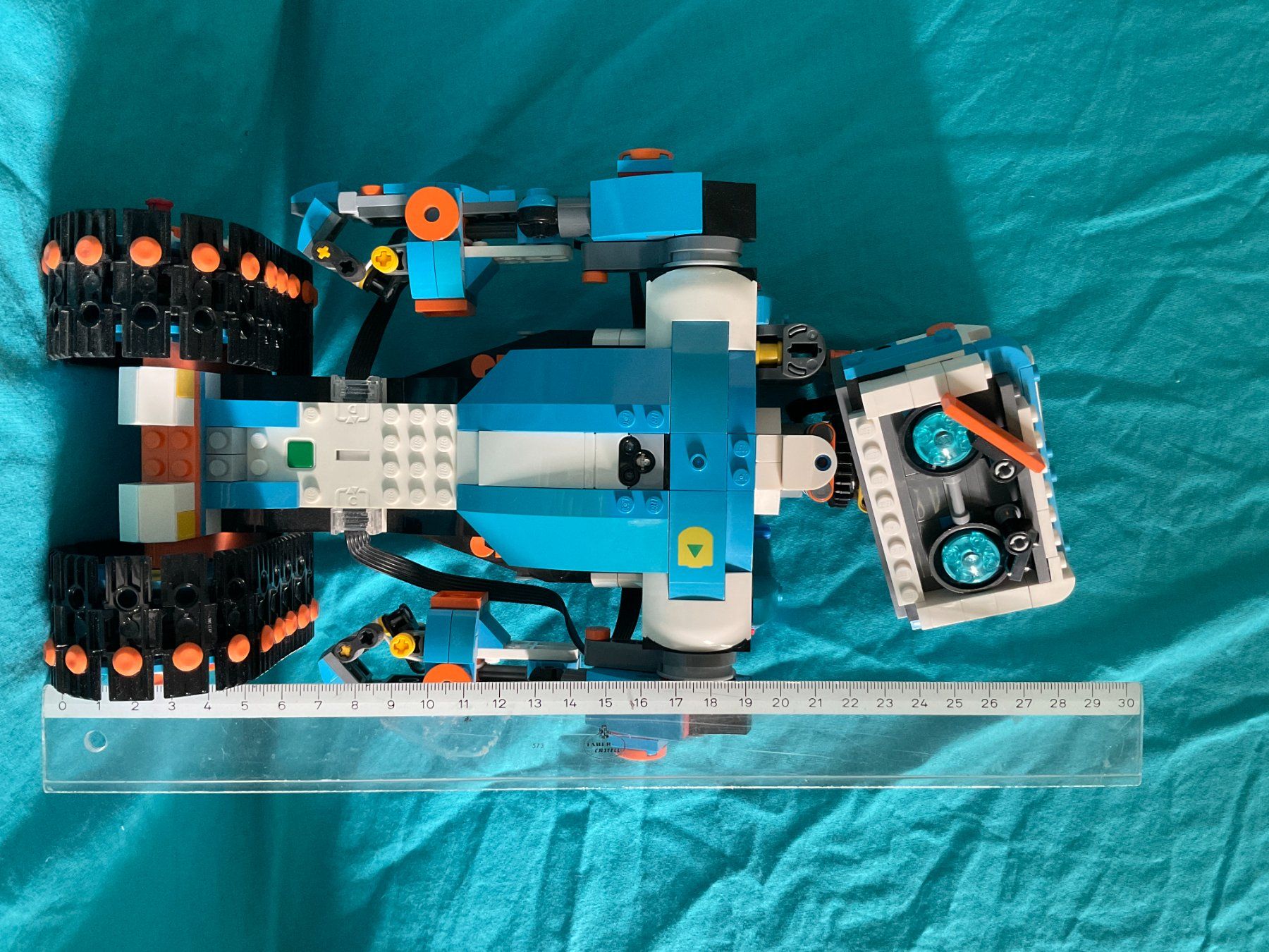 Lego Kit di costruzioni: LEGO BOOST Programmierbares Roboticset – Usato da Zürich venduto da dela13 8