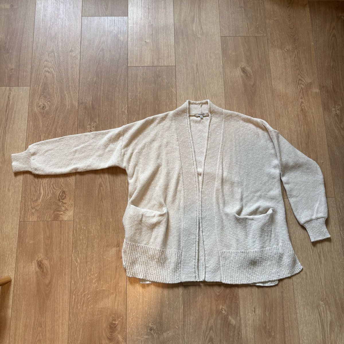 Jacken: Madewell Strickjacke in cremeweiss, Grösse S – Gebraucht aus Thun von zeugsundsachen