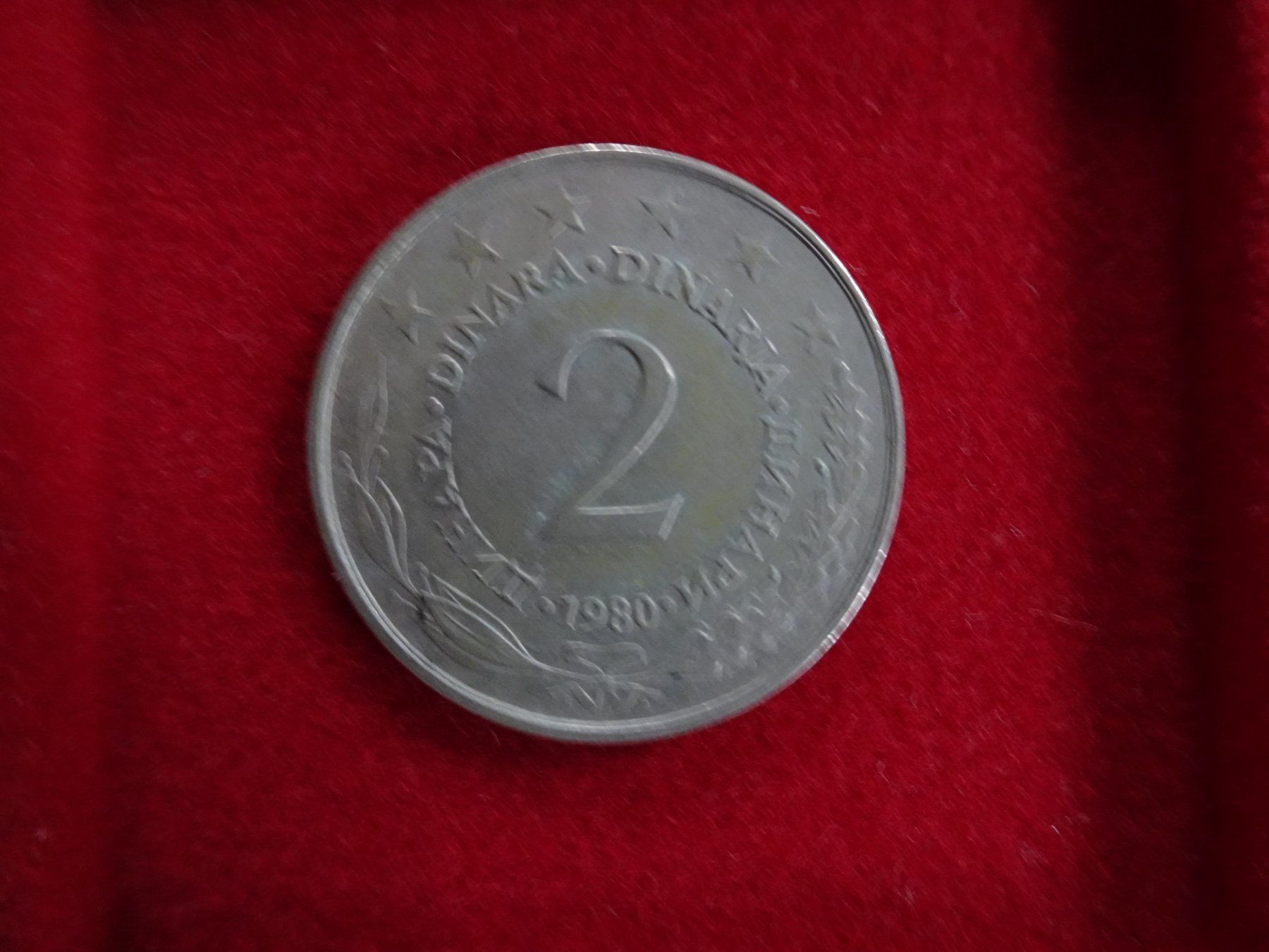 Alle Münzen: 2 Dinar Jugoslawien 1980 - M407 – Gebraucht aus Küssnacht am Rigi von Kleinpreis-Shop 1