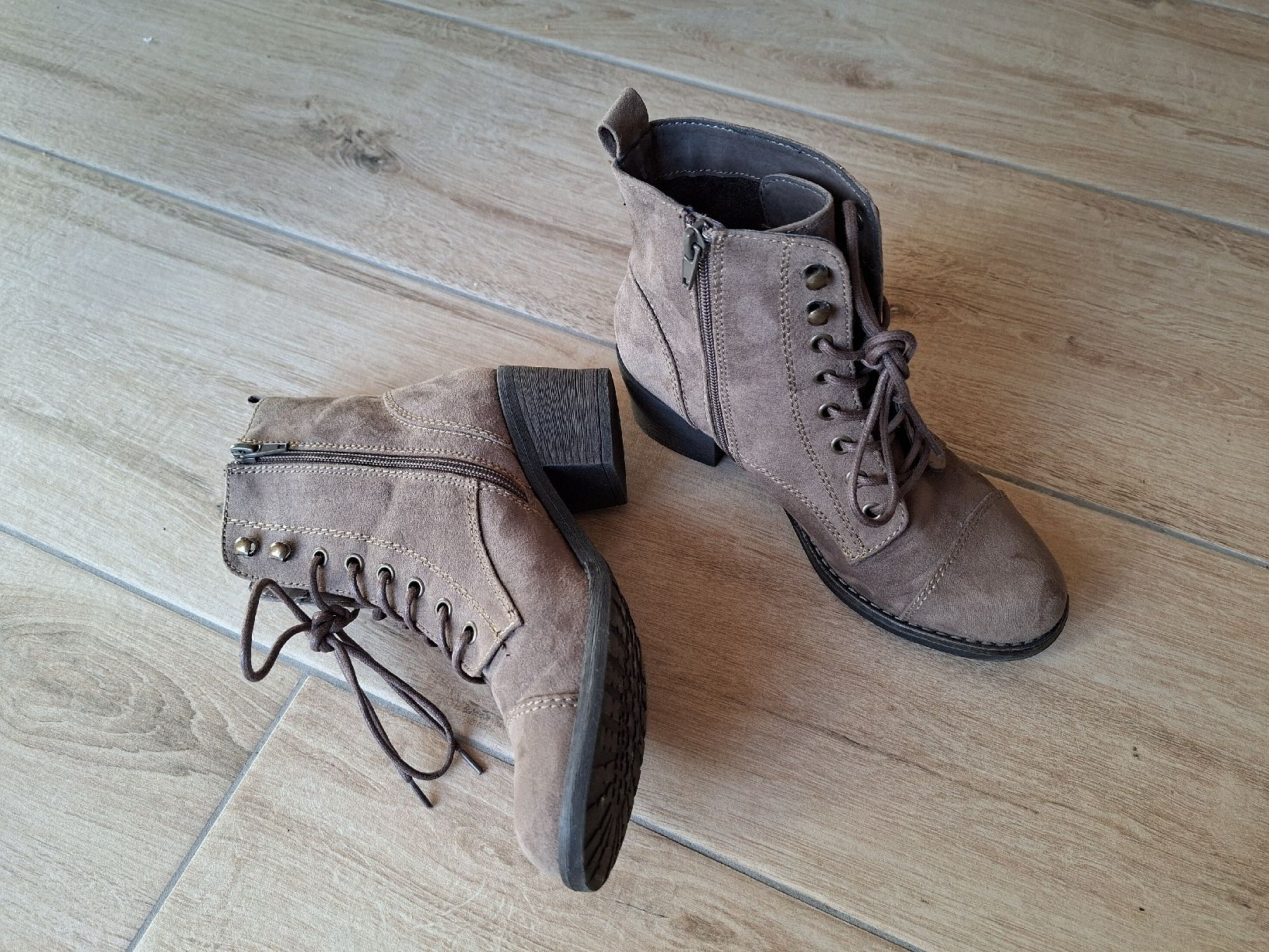 Graceland Scarpe da donna: Stiefeletten Damen Gr.38 – Usato da Schüpfheim venduto da lin_p7wr 2