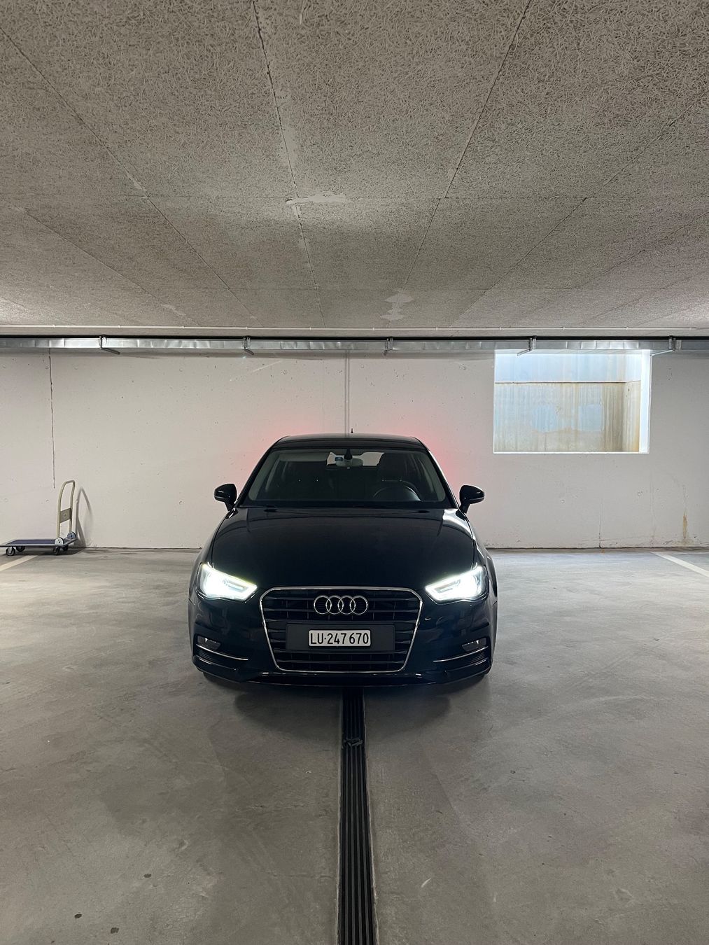 Audi Automobili: Audi A3 2.0 TDI Sportback – Usato da Pfeffikon LU venduto da brundowntown 2