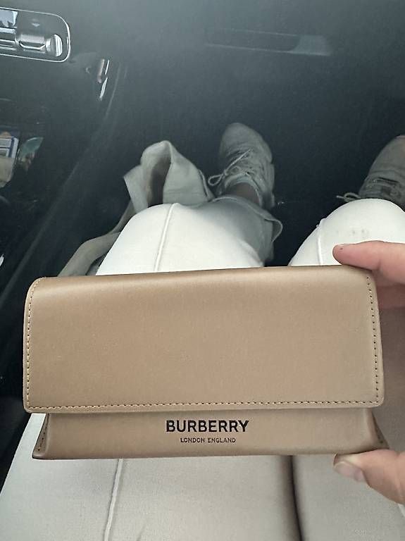 Burberry Occhiali & Lenti: Burberry Damen Sonnenbrille – Usato da Goldau venduto da anma91