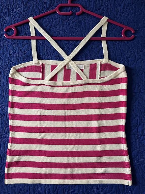 Pulls & Sweat-shirts: Komplettes Achselzucken, Pullover Neu  – D'occasion à St. Gallen par EllyM. 3