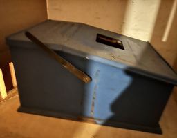 Alte Werkstatt-Kasse