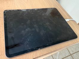 iPad Pro 11” (2. Generation, 2020) 128 GB – Defekt / Bastler