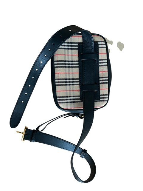 Burberry Borse da donna: Burberry Bauchtasche  Damen - neu – Nuovo (secondo la descrizione) da Basel venduto da adrienne.develey 4