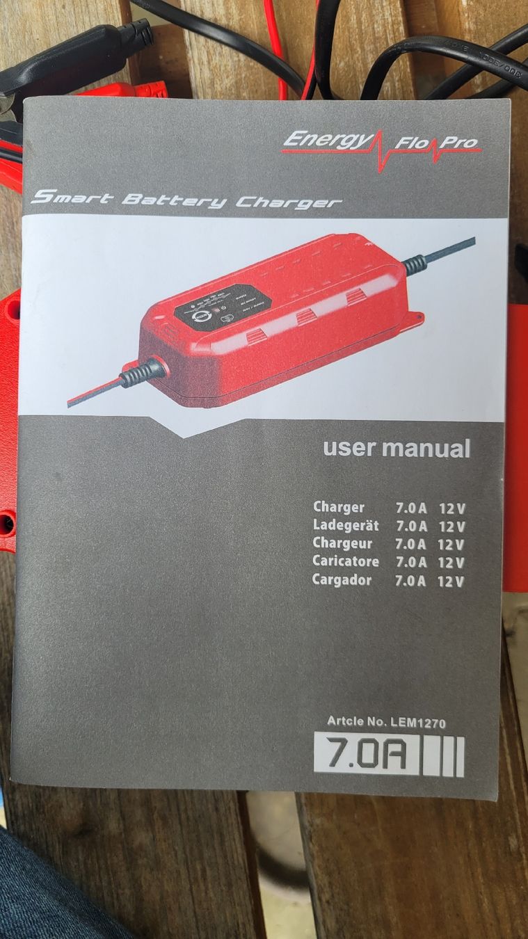 Chargeurs de batterie: Batterieladegerät – Neuf (Voir description) à Kaisten par Montezuma 2
