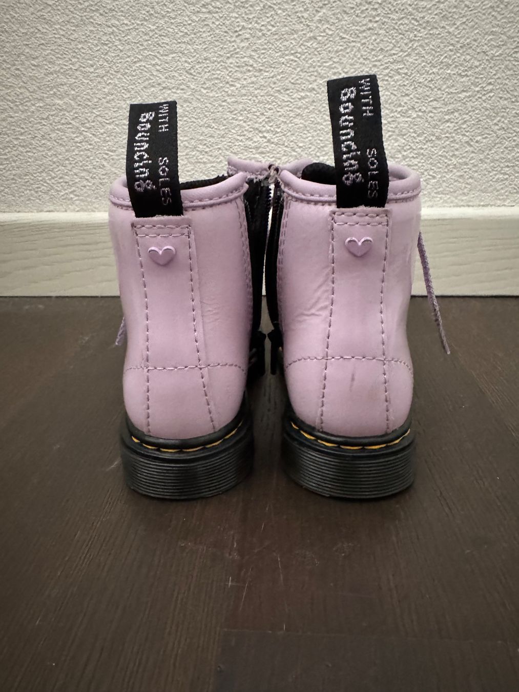 Dr. Martens Scarpe per ragazze: Bottes Dr. Martens enfant  taille 22 – Usato da Granges-Paccot venduto da snowdi 2