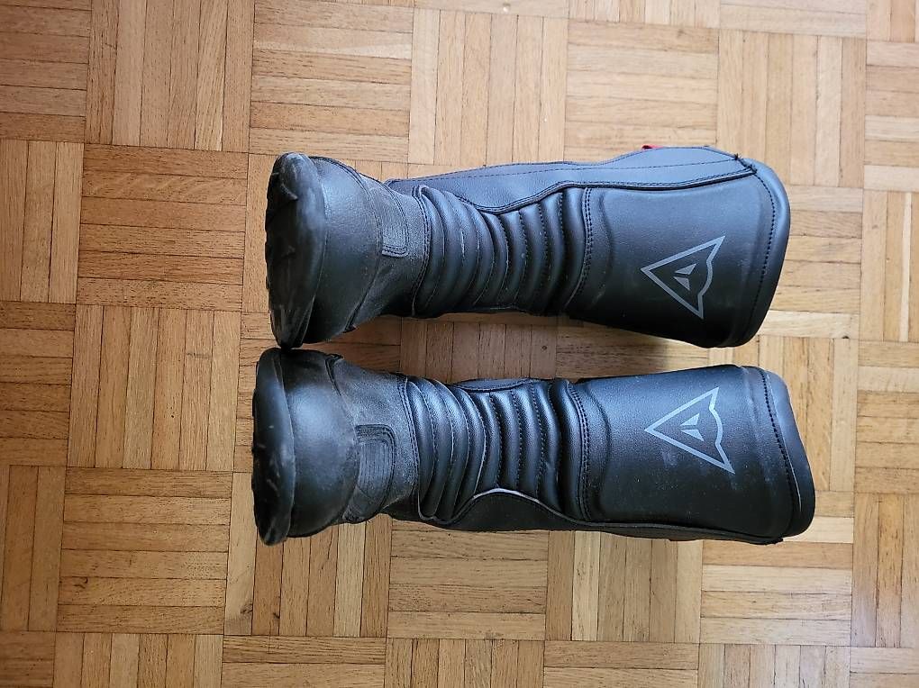 Scarpe da donna: Bottes Dainese femme  – Usato da Carouge GE venduto da pat_9j5k 1