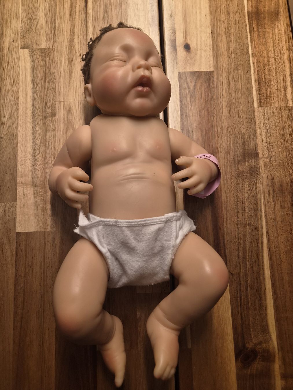 Reborn Puppen: Reborn Puppe Grace mit Kleidung  – Gebraucht aus Melchnau von Rhabarber_98
