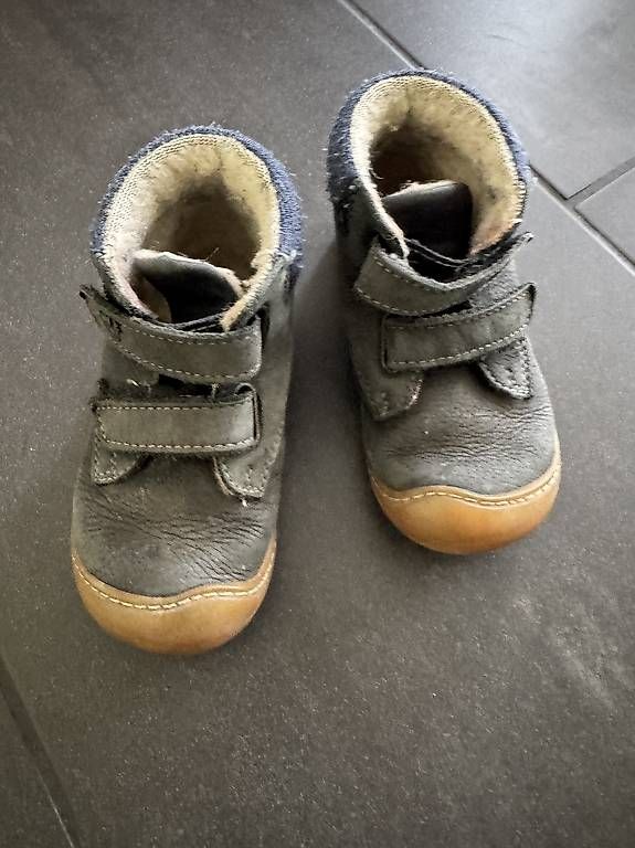 Scarpe per ragazzi: Herbstschuhe gefüttert 23 – Usato da Jona venduto da Betty010