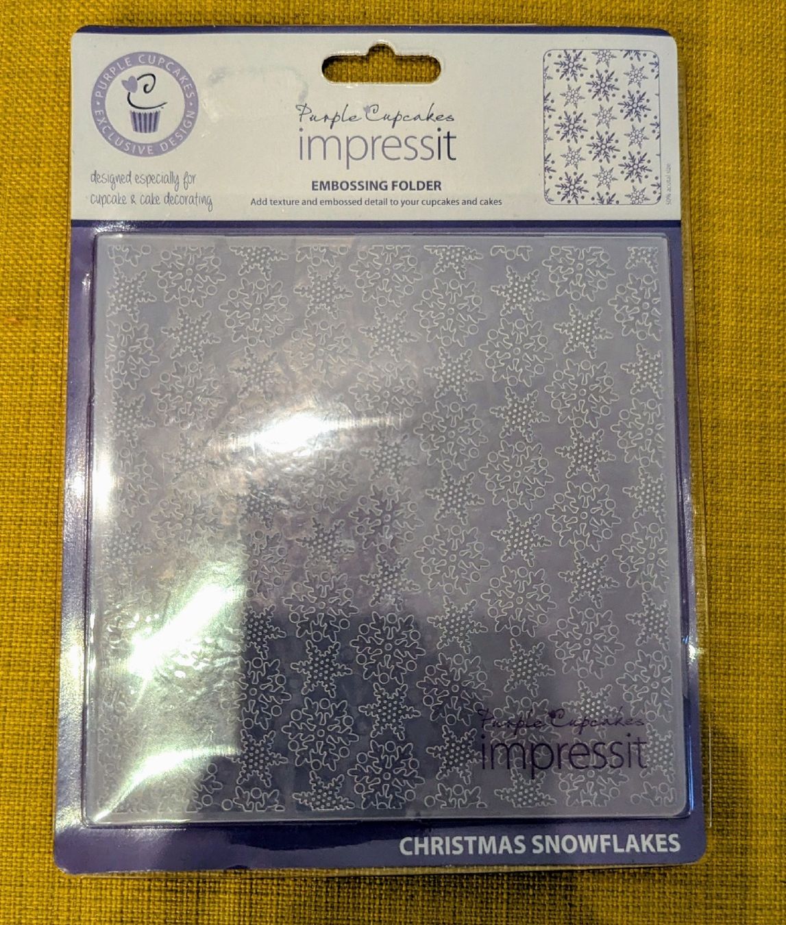 Sciablone: Purple Cupcakes Impressit Schneeflocken Embossing Folder – Nuovo (secondo la descrizione) da Basel venduto da Efnisien