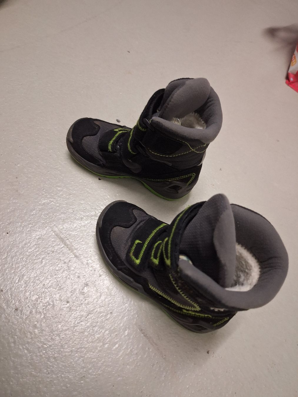Lowa Schuhe für Jungen: Winterstiefel Lowa – Gebraucht aus Dällikon von Sonnenblume-111 1