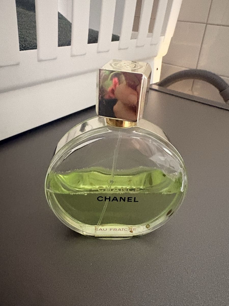 Chanel Profumi & Eau de Toilette: Chanel Chance Eau Fraiche, ca1/2voll – Usato da Steg im Tösstal venduto da Beckerbande