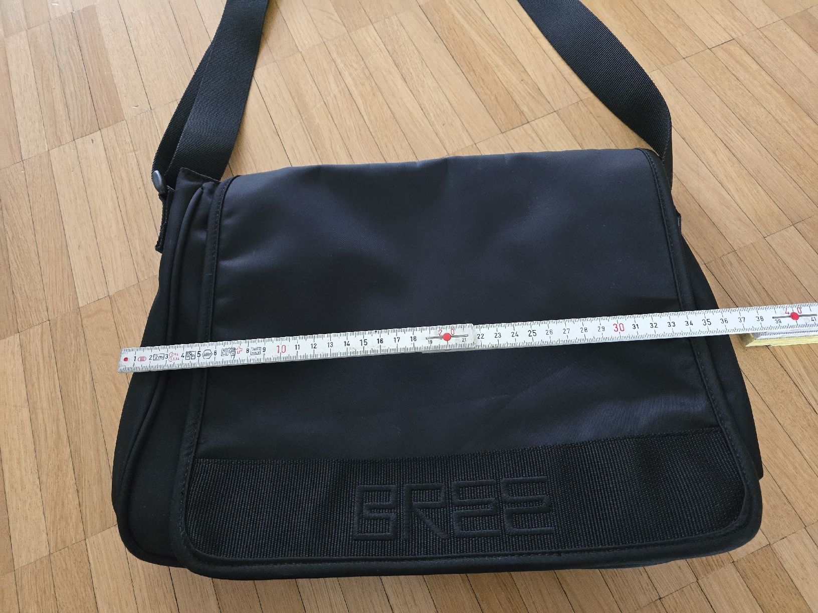 Bree Borse da donna: BREE Umhängetasche, schwarz, gross, geräumig – Nuovo (secondo la descrizione) da Laufenburg venduto da may_r2st 5