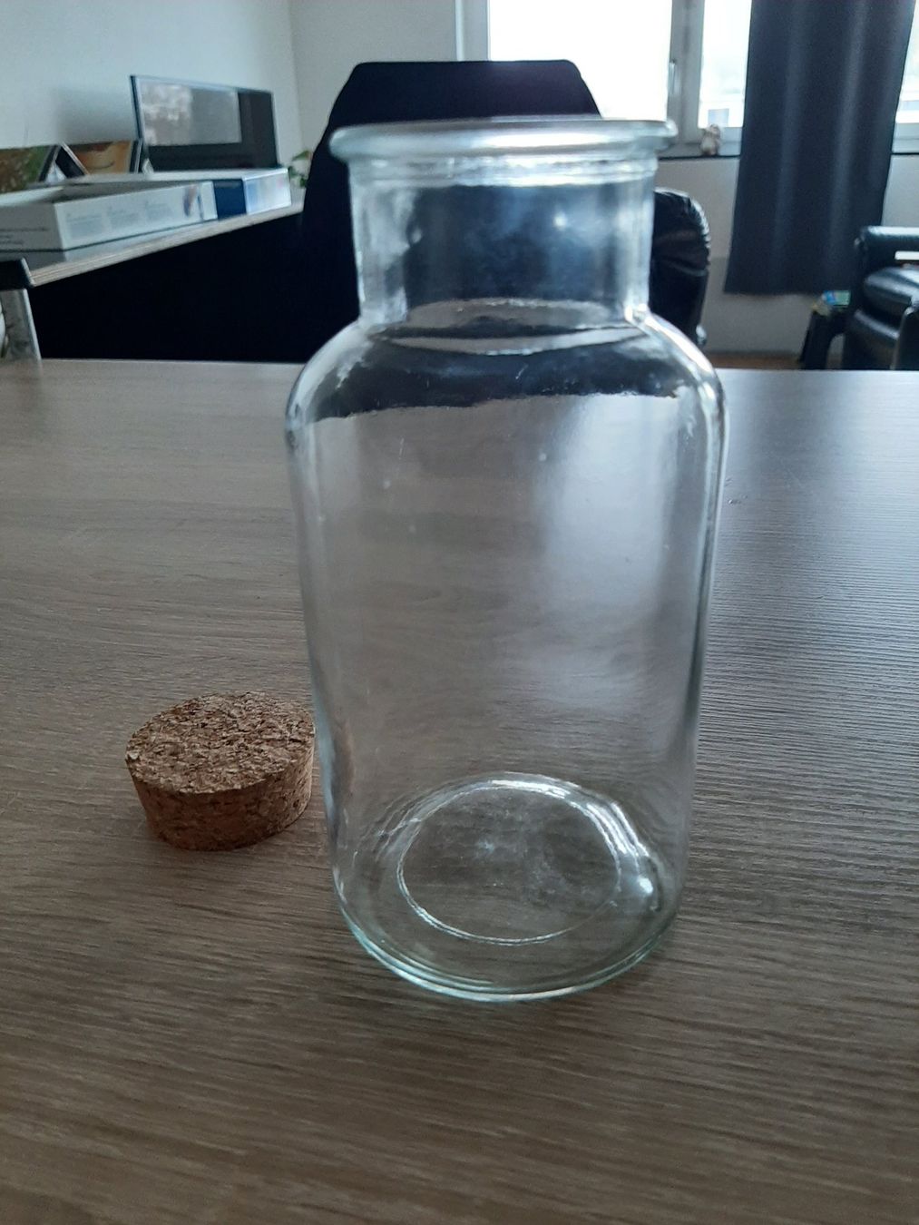 Bicchieri: Glasgefäss / Vase mit Korkdeckel – Usato da Menziken venduto da Rien1 1