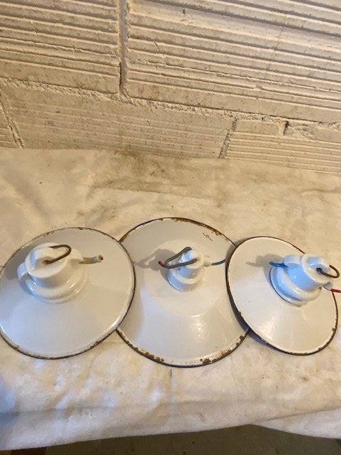 Lampade: 3 X ALTE STALLLAMPEN – Usato da Chur venduto da silbermon 7