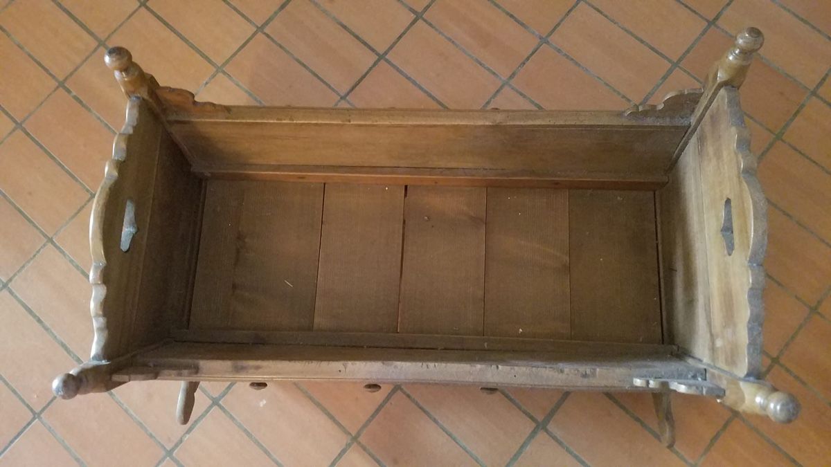 Wippen & Schaukeln: Wiege aus Holz, antik  – Gebraucht aus Hauptikon von sch_tw5j 3