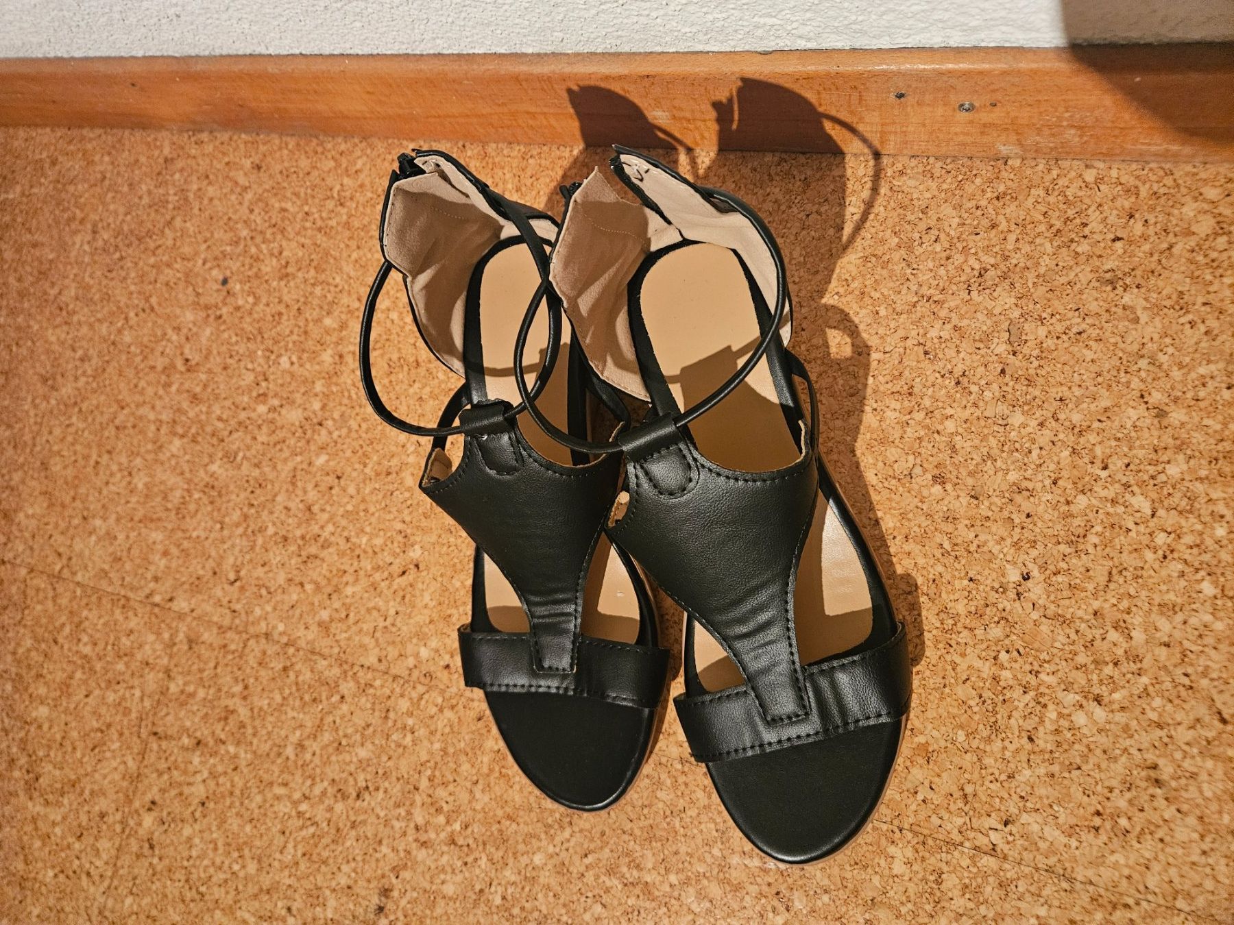 Chaussures femmes: Sandalen – Neuf (Voir description) à Hellbühl par Chaki7