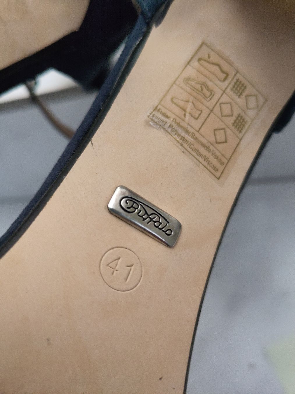 Buffalo Scarpe da donna: High-Heels Sandalette Buffalo Gr. 41, Navy – Usato da Dettighofen Lengw. venduto da mai_75wt 2