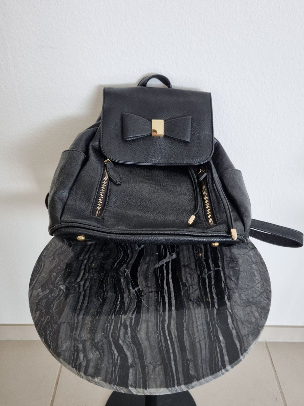 Zaini: Rucksack mit Schleife Neu in Schwarz – Nuovo (secondo la descrizione) da Bassersdorf venduto da Sandy456 4