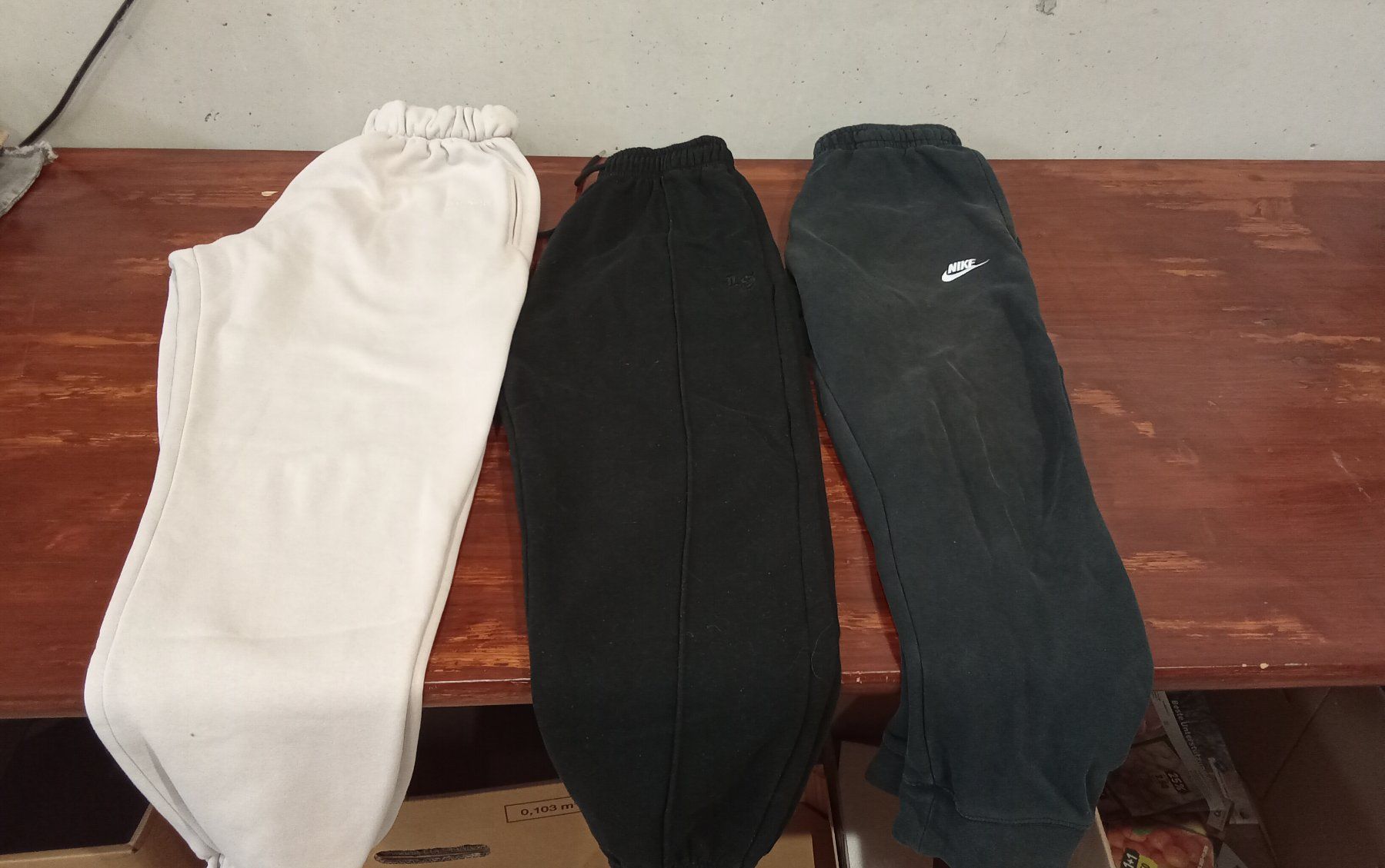 Lotti & Set di vestiti: 3 Jogginghosen, gr, M S XS – Usato da Mollis venduto da 5903philipp