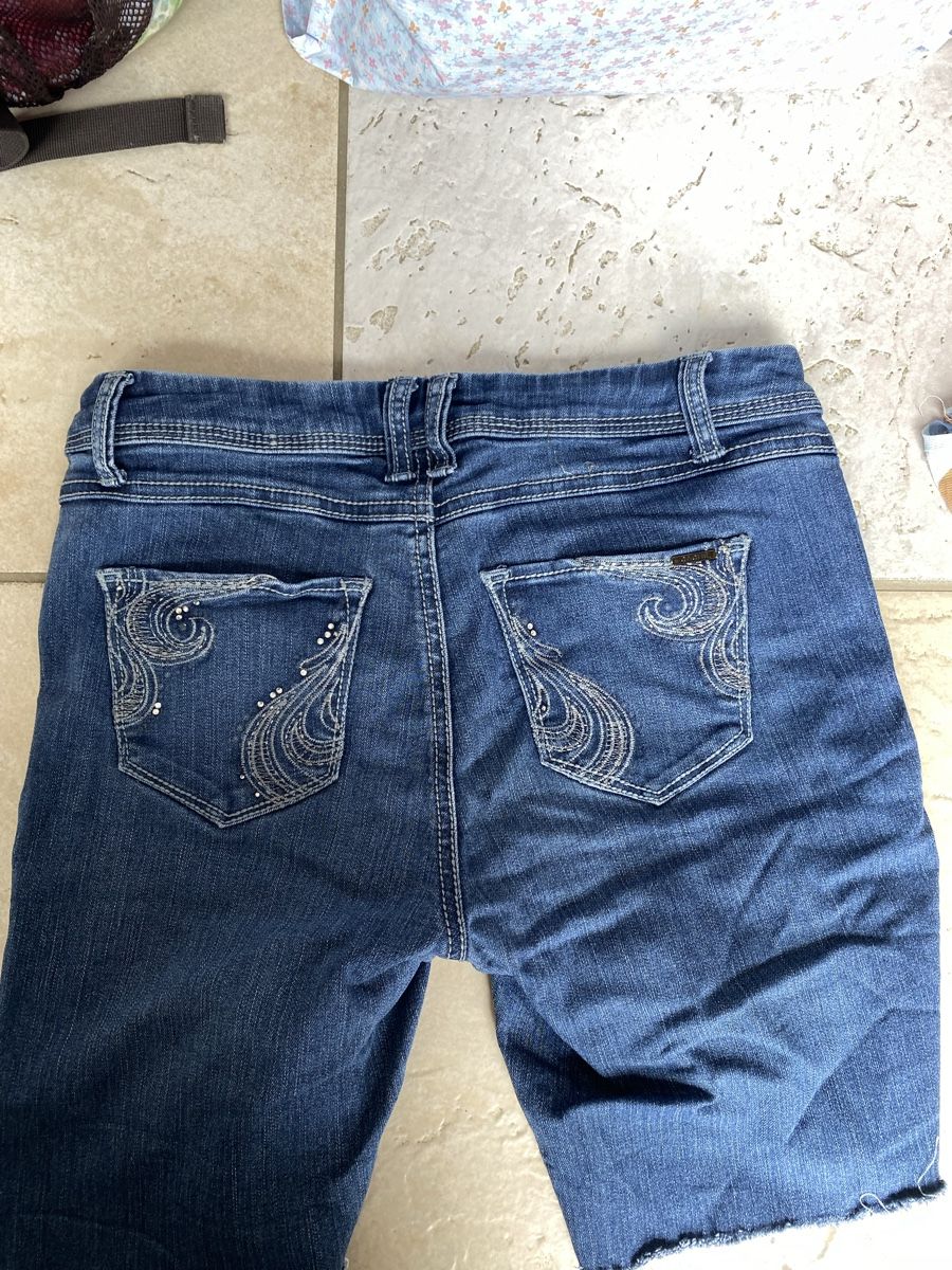 Jeans: Y2k shorts von caché – Usato da Bolligen venduto da giu_2gf5 2