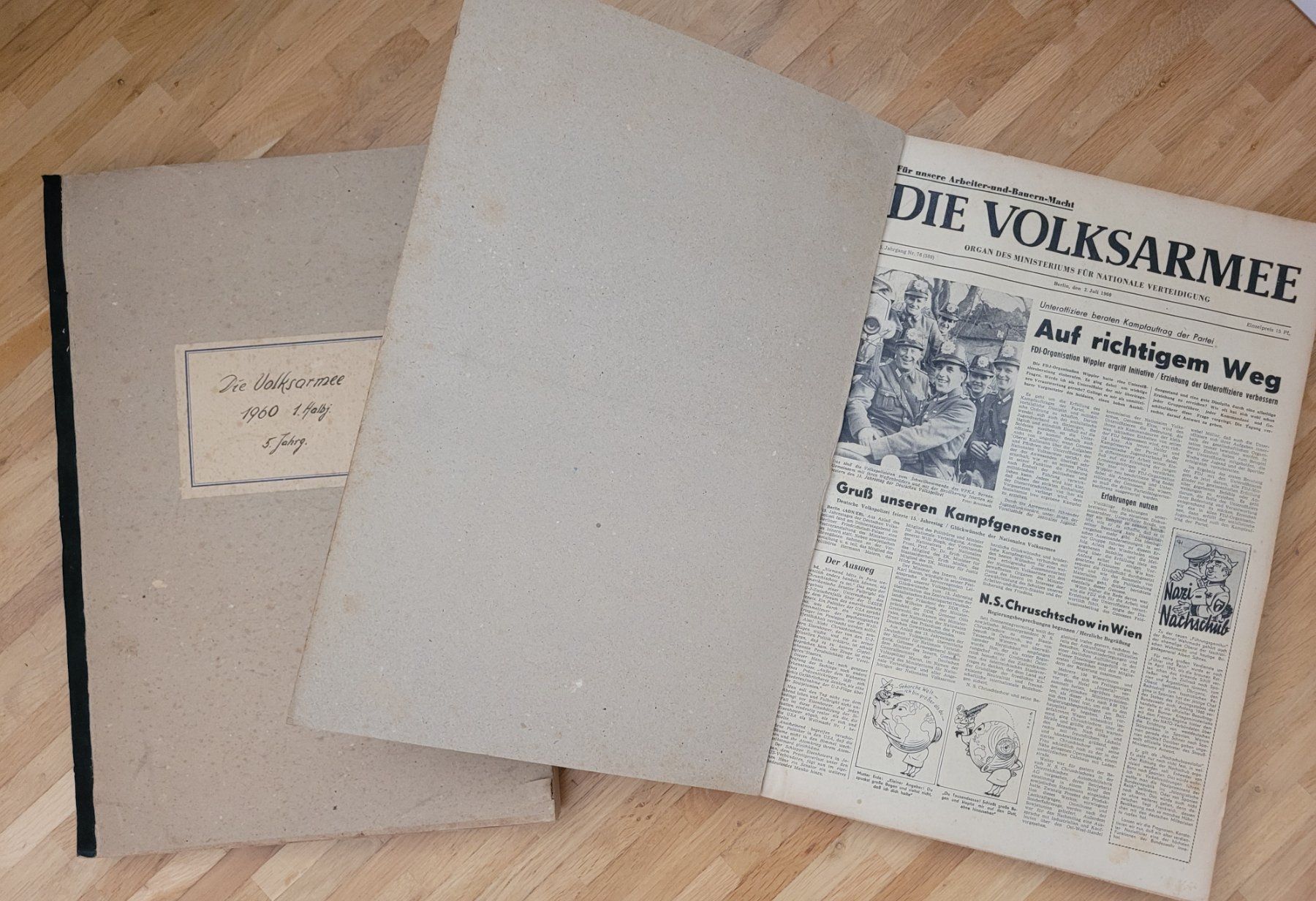 Armi bianche: NVA " Die Volksarmee 1960 " – Usato da Kriens venduto da KTP