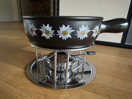 Caquelone / Fondue Topf mit Edelweiss Motiv