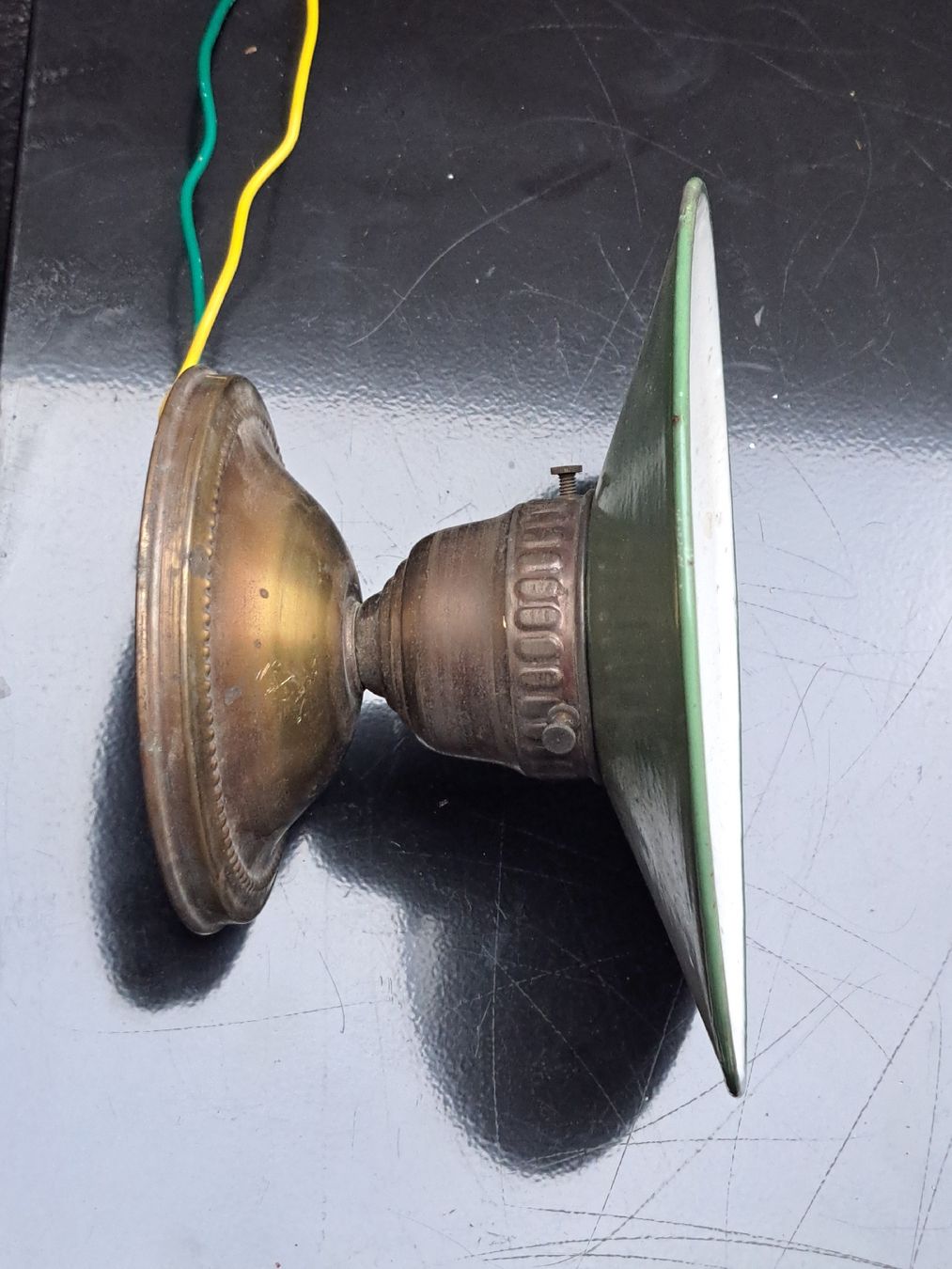 Lampadari & plafoniere: Decken Lampe in Email und Messing – Usato da Wettingen venduto da ML03 1