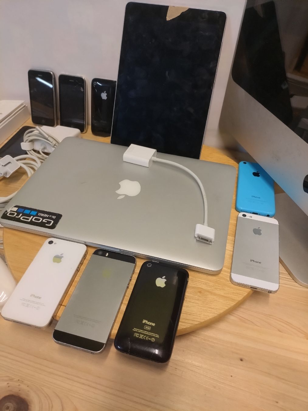Apple PC: Lot D'articles Apple Imac iPhone Ipod Ipad Macbook pro ect. – Difettoso da Farvagny-le-Grand venduto da LaCaverne 2