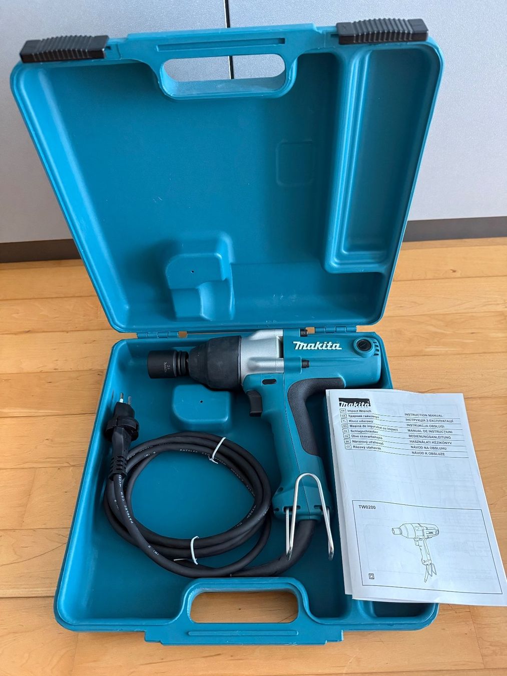 Makita Tutte le macchine: Schlagschrauber elektrisch Makita TW0200 – Nuovo e nell'imballaggio originale da Staad SG venduto da p1800es1972