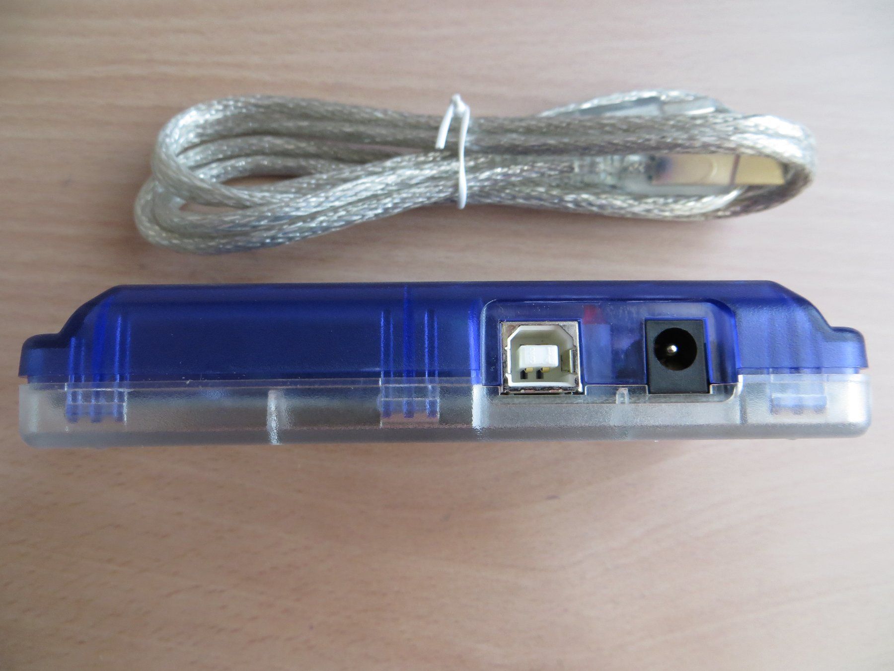 Hub & Switch: USB2- Hub von ARP – Usato da Luzern venduto da Baumli1 4